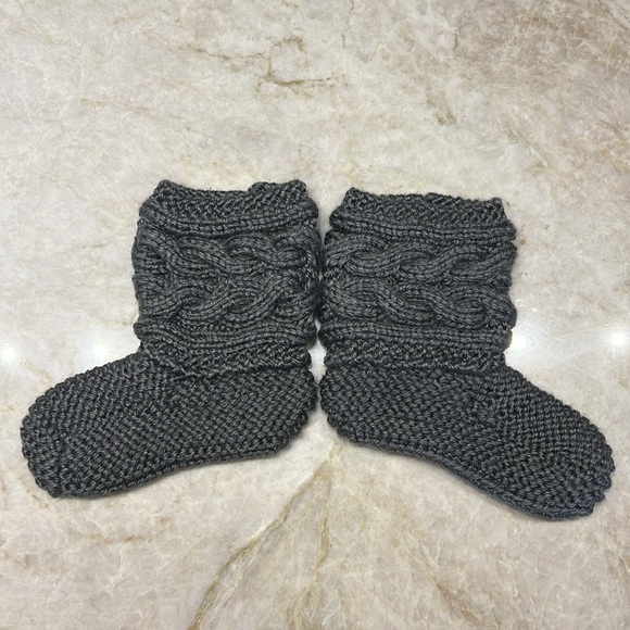 NEW, Handmade Gray Knit Buttoned Boot Socks - Picture 4 of 4